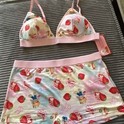 Strawberry Shortcake Short And Bra Set 
