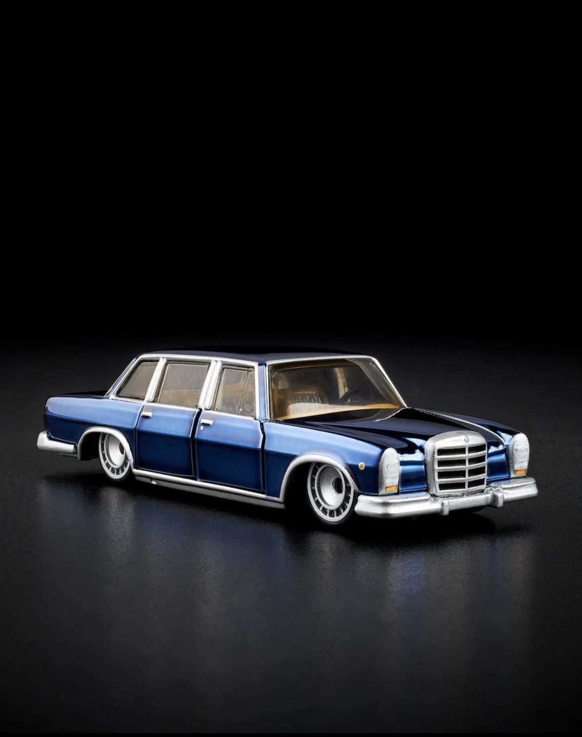 Hot Wheels Collectors RLC Exclusive 1964 Mercedes-Benz 600