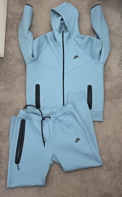 Nike Tech