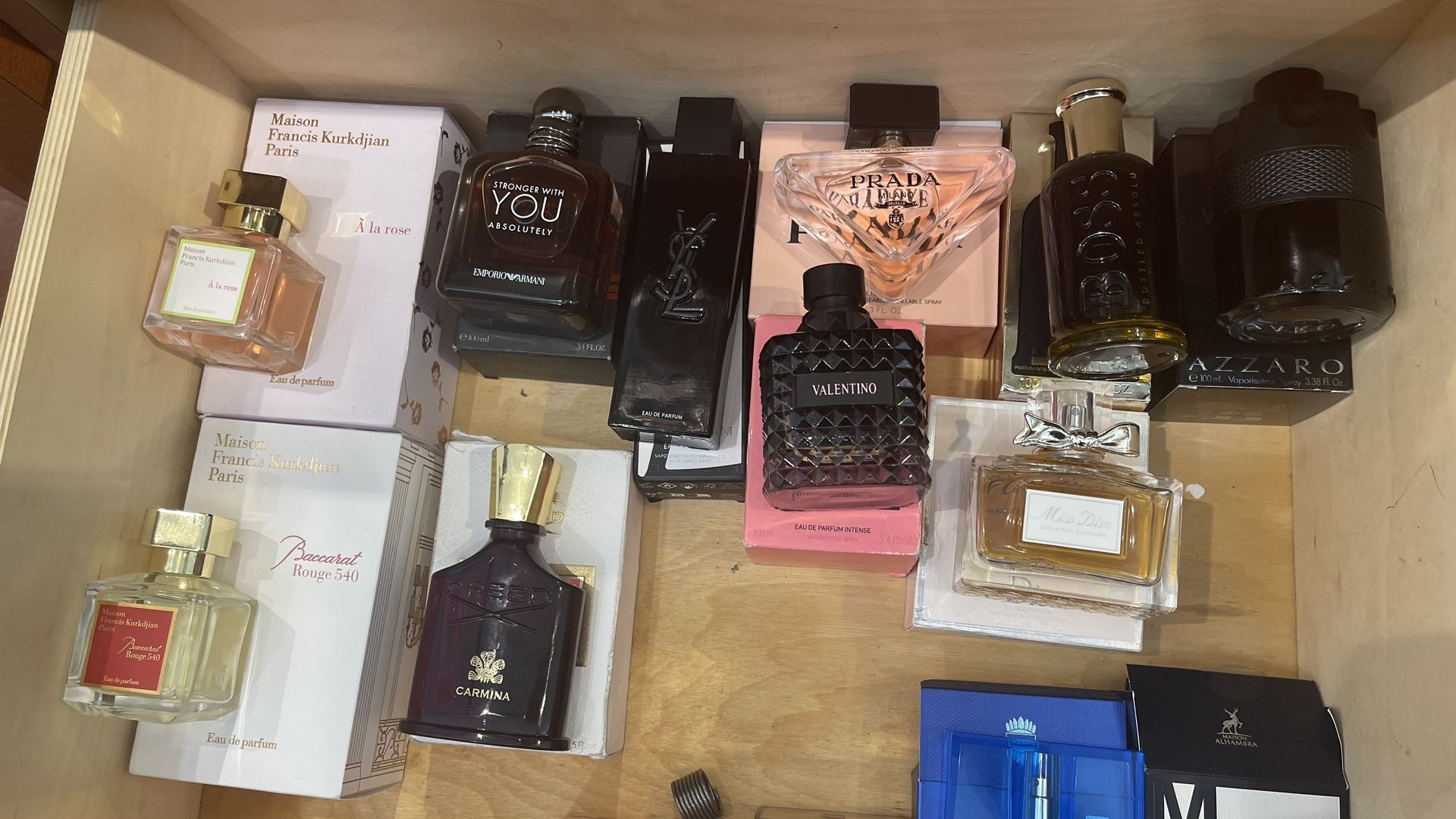 Colonges & Perfumes