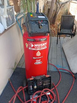 Husky 110 compressor totally awesome holds 130 PSI forever everything's perfect it's always been inside