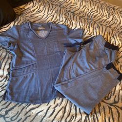 Adar Scrub Set