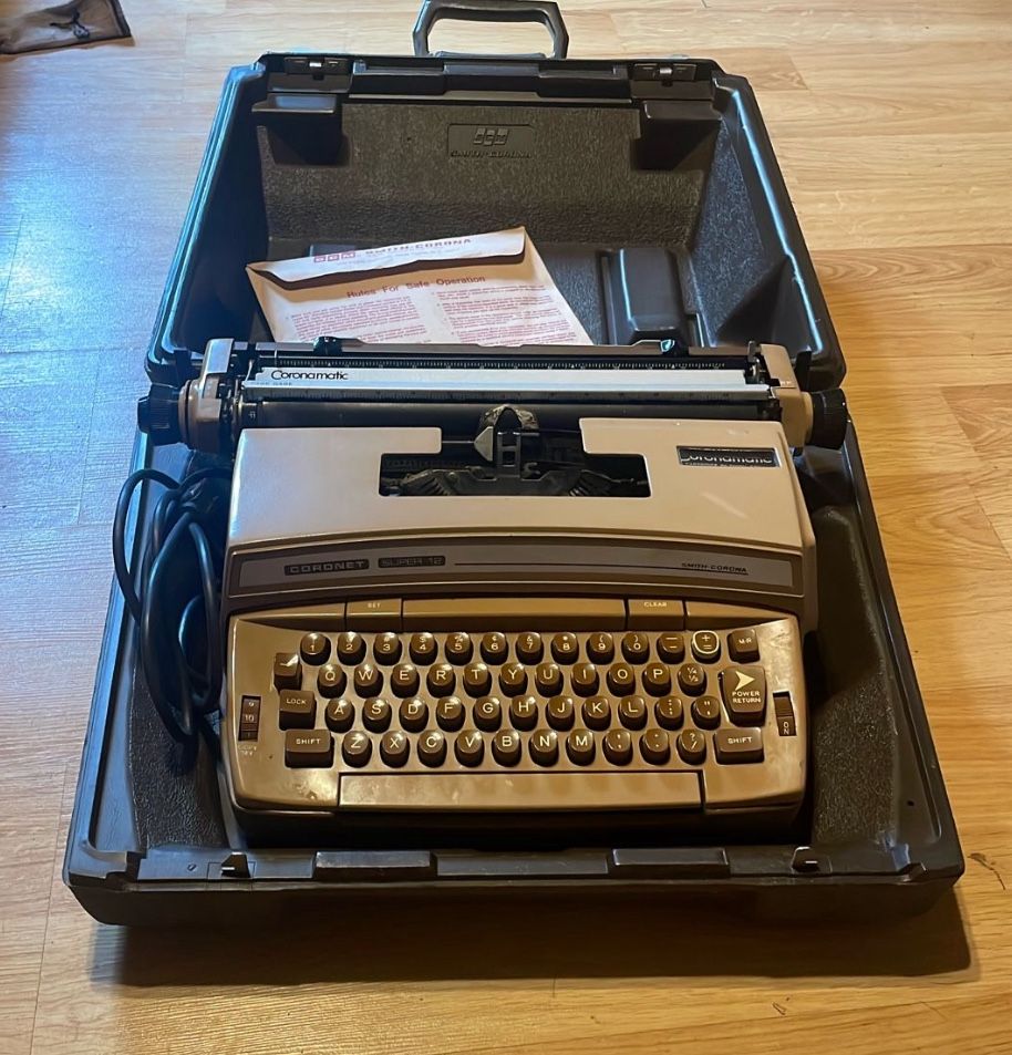 Typewriter 