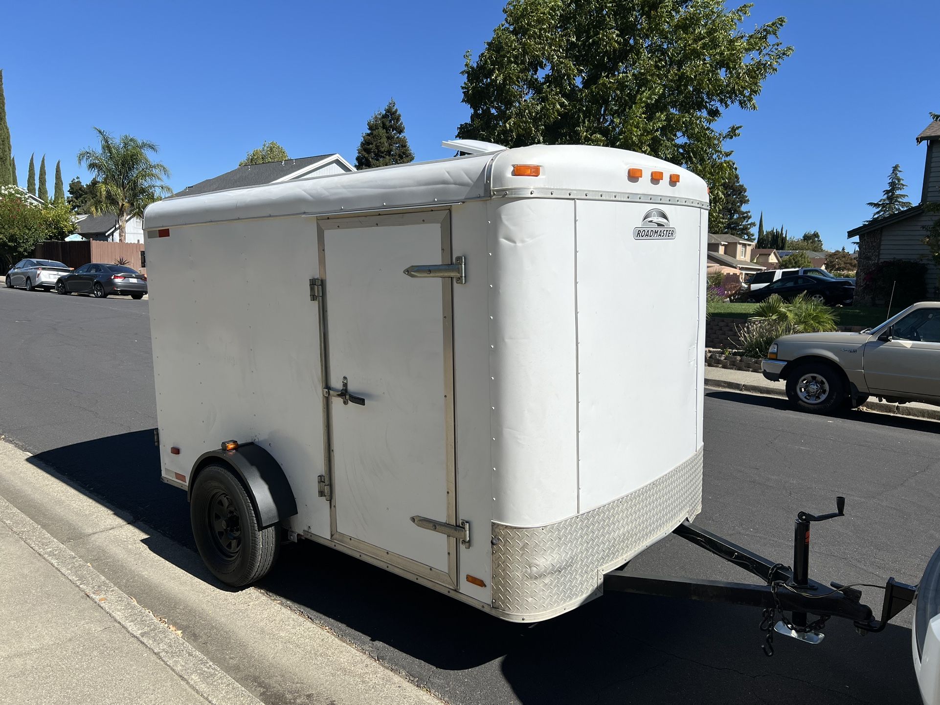 2008 Enclosed Trailer
