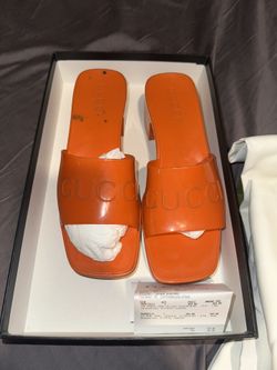 Women’s Gucci slides Size 75