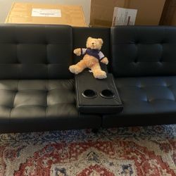Amazon Couch Regular 150$ Will Let Go For 75$ Must Pick Up ! 
