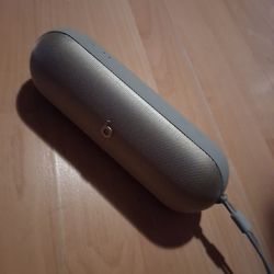 Dr dre Beats pill Apple inc.