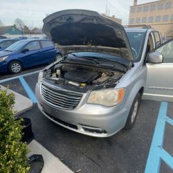 2011 Chrysler Town & Country