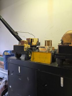 Old collector Tonka trucks