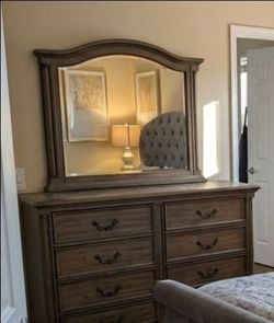 Traditional Wood Dresser with Mirror