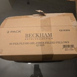 Beckham 2pack Pillows