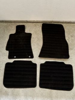 Subaru Legacy Carpeted Floor Mats - OEM