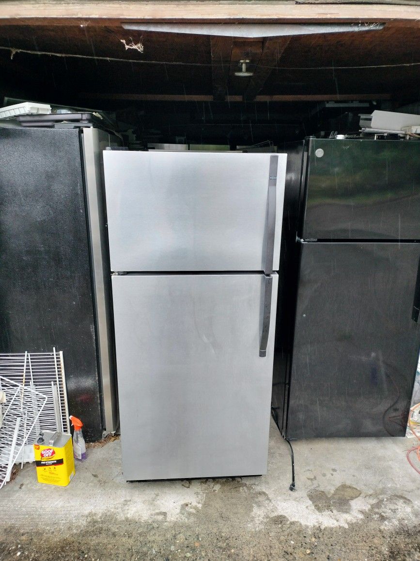 Kenmore Stainless Refrigerator - Can Deliver
