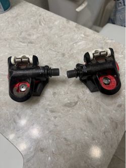 Bike pedals for 9/16