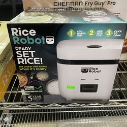 Rice Robot 4-Cup Space-Saving Rice Cooker