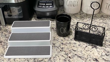 3 piece Kitchen stuff spice rack, utensil holder 1only salt and pepper holder $8 for bundle