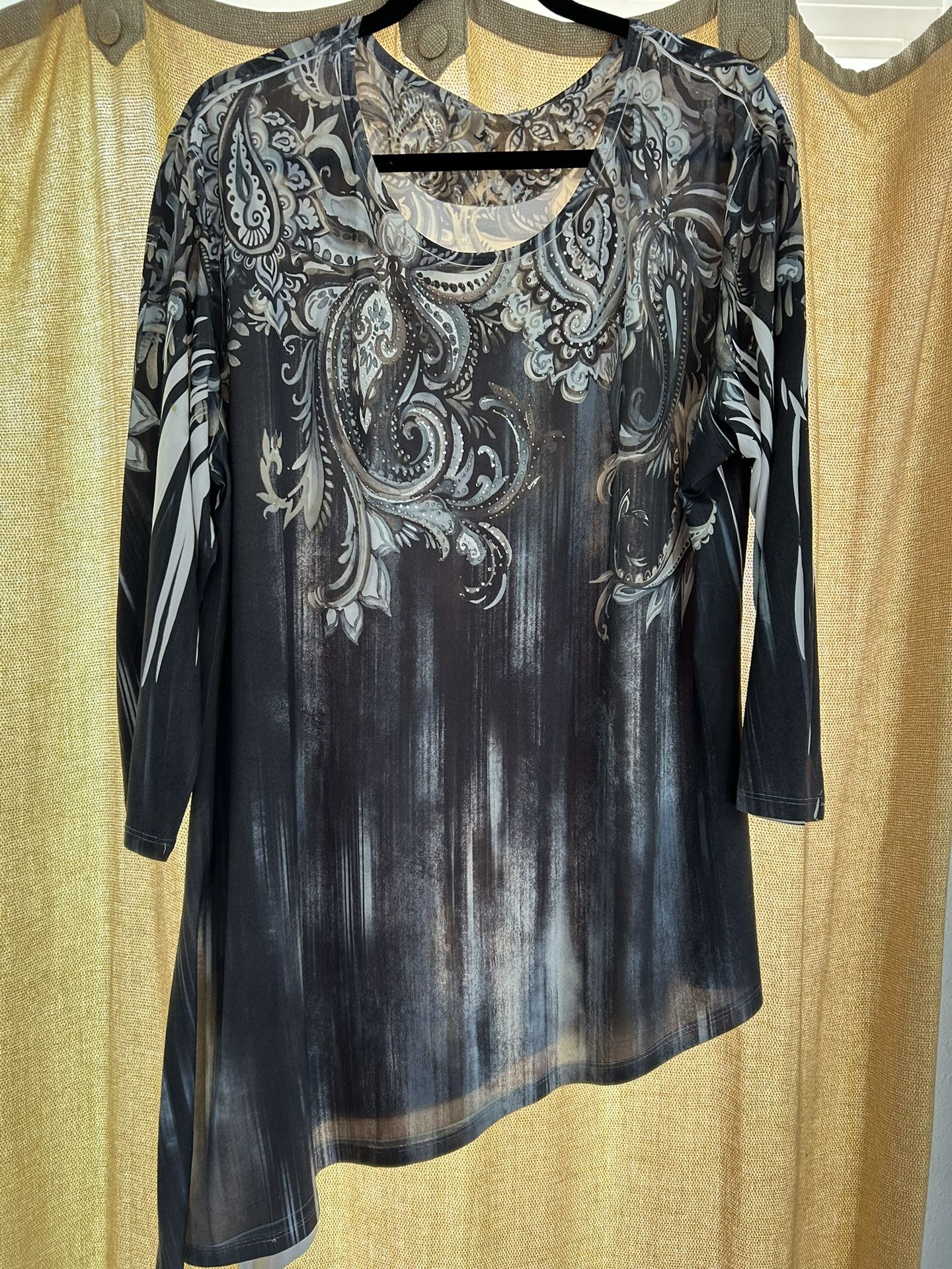 Women’s Plus Size Long Sleeve Tunic
