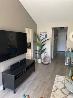 Cabinet stand