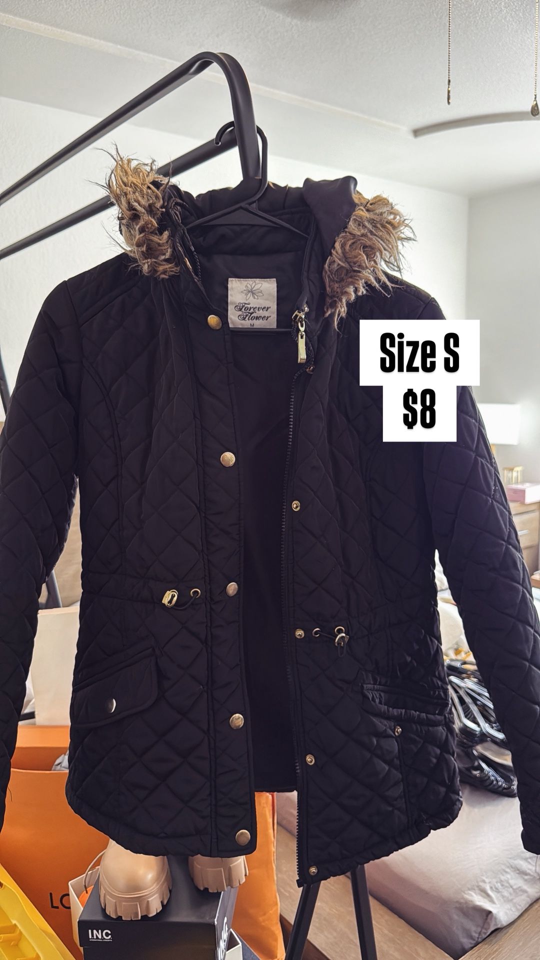 Women’s Size Small Puffer Jacket 