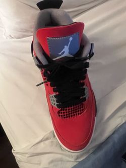 Jordan 4 red