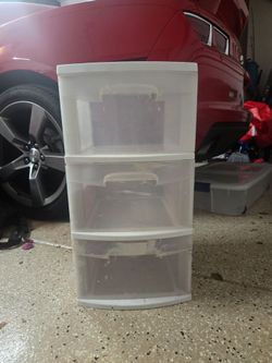 Plastic drawer container