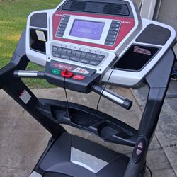 Nice Clean Working Sole F80 Treadmill 