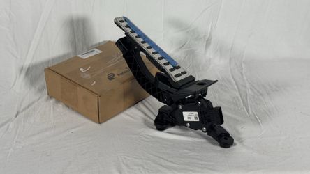 Hyundai Veloster Gas / Accelerator Pedal Assembly (Aluminum Style)