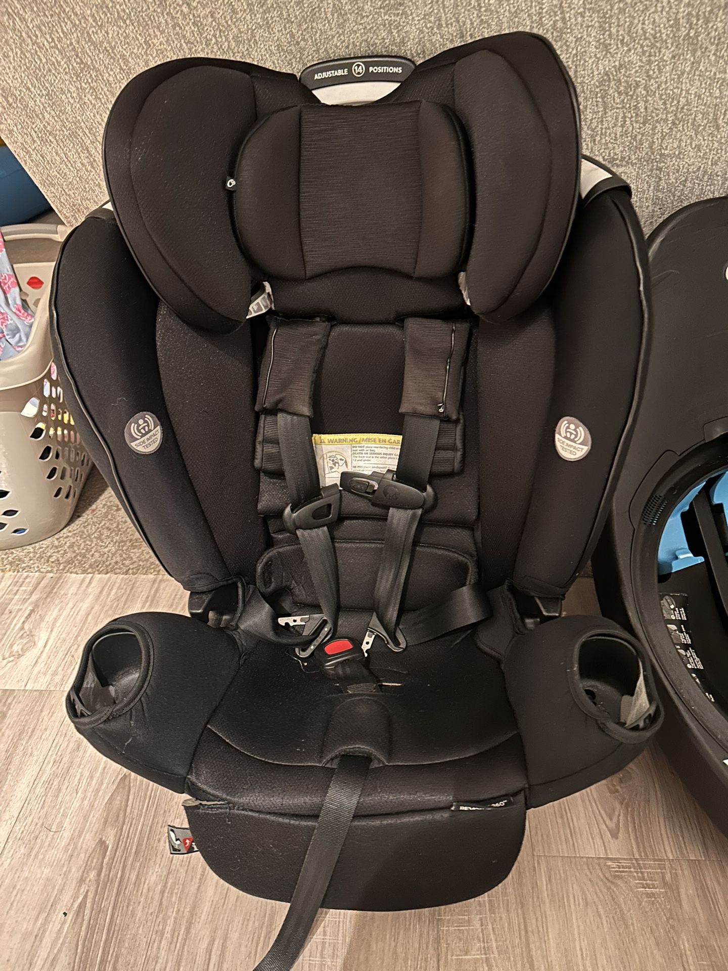 evenflo revolve 360 Car Seat