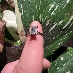 LAB GROWN ENGAGEMENT DIAMOND 1.6 Carat Emerald Cut Solitaire 