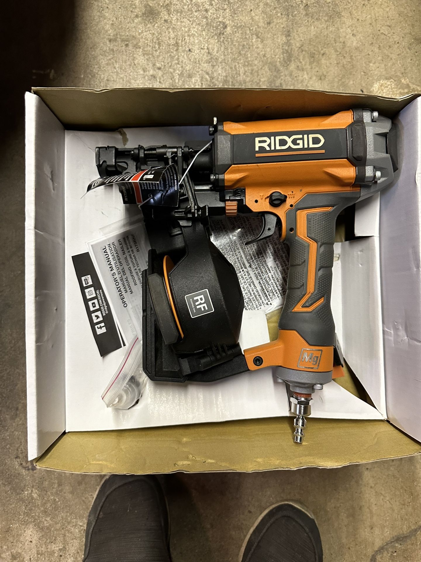 RIDGID Pneumatic 15 Deg. 1-3/4 in. Coil Roofing 