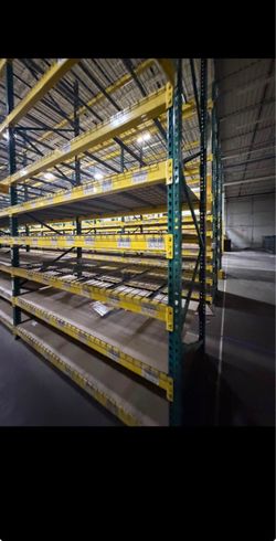 🚚 Pallet Racks – Pickup & Delivery Available