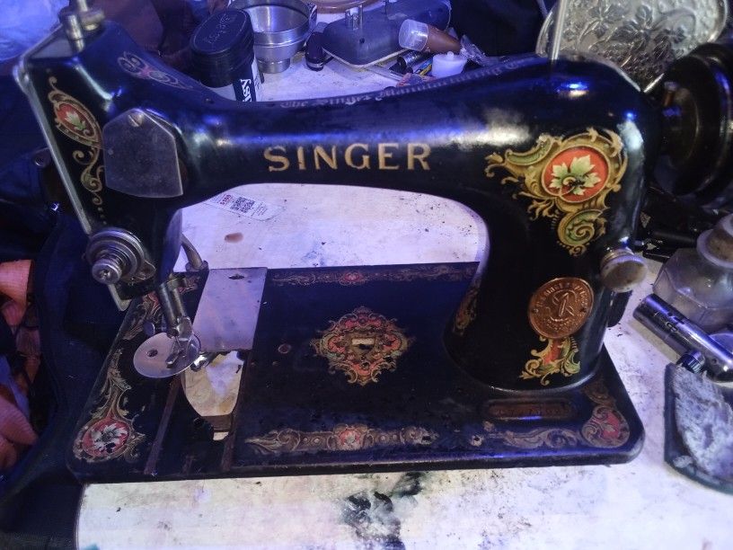 1903 Vintage Singer Handcrank Sewing Machine Model 27 Sphinx