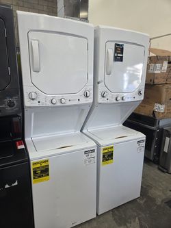 GE Stackable Washer and Gas dryer white new
