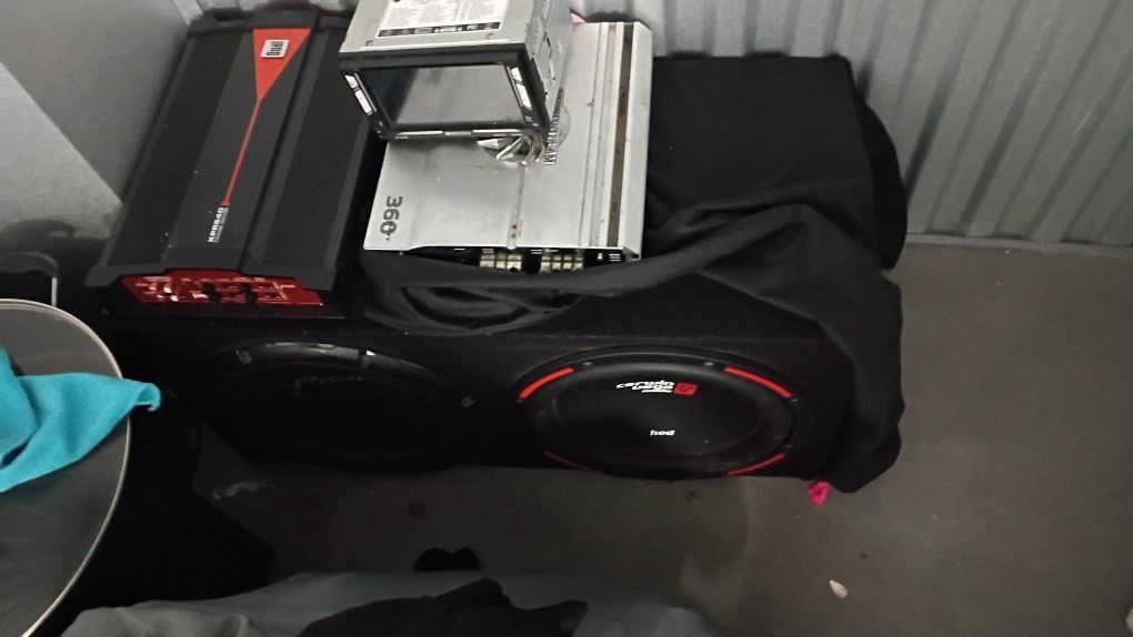 Speakers Amps(1) And Double Deck Touch Screen Radio