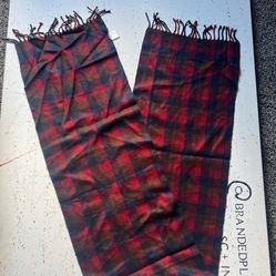 Red checkered Acrylic scarf