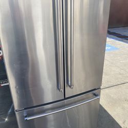Kitchen Aid French Doors Stainless Steel Refrigerator 