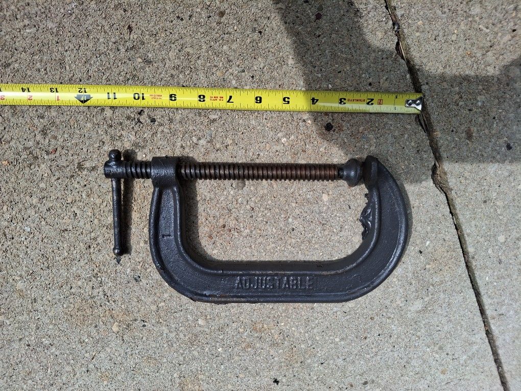 C-Clamp Jaw size 6 inches in Maximum Opening. 4 inches Depth