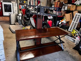 Entertainment center