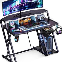 39 Inch Carbon Fiber Gaming Desk with Monitor Shelf & Cup Holder – Black