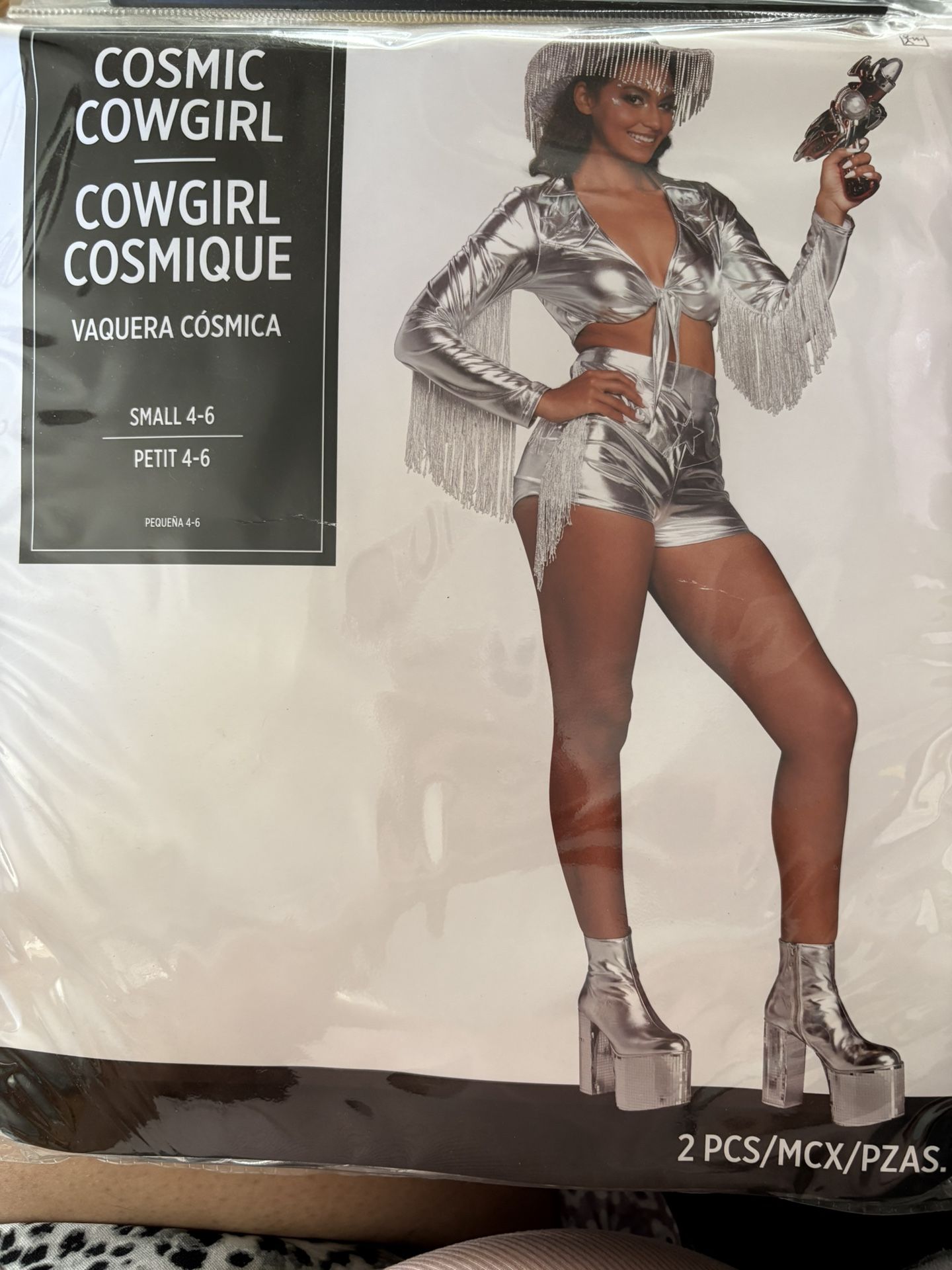 Cowgirl Women’s Small (4-6) Cosmic Girl 2pc Set Halloween Costume Grey Metallic, hallograpic. Includes tie-front shirt and shorts, brand modern hero 