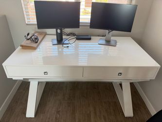 Z Gallery white lacquered desk