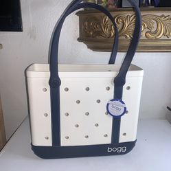 NEW bogg Bag