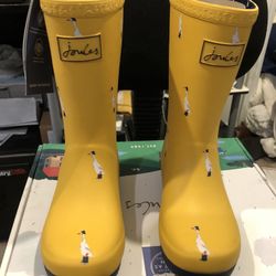 Rain  boots 