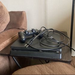 PS4 SLIM 