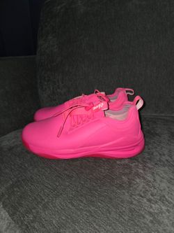 Cloves nursing shoes size 9 women