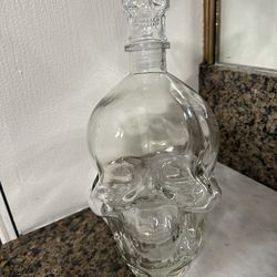 Skull decanter