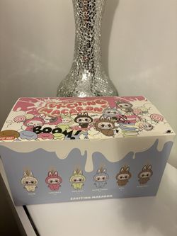 Authentic Popmart The Monsters Exciting Macaron Case And Let’s Checkmate Plush Pendent Bundle 