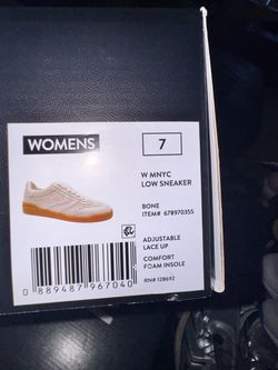 Women's MNYC Low Sneaker Size 7