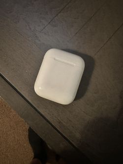 Apple AirPods First Gen