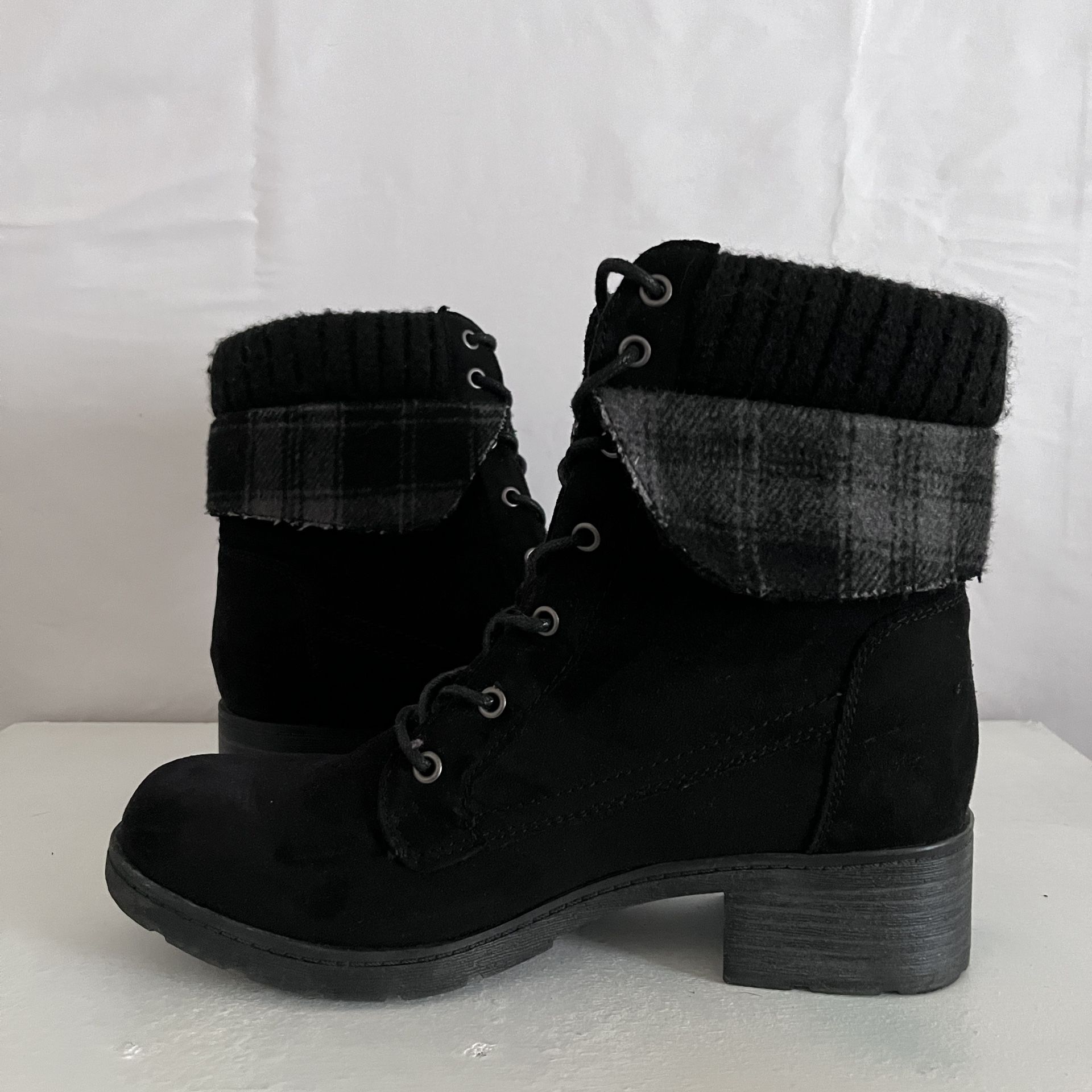 Black Brash Small Heel Lace Up Boots Women Size 9